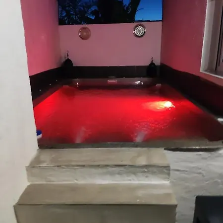 Bali Con Jacuzzi Climatizado Y Piscina Climatizada Con Jacuzzi Villa Chiclana de la Frontera