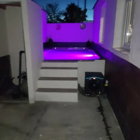 Villa Bali Con Jacuzzi Climatizado Y Piscina Climatizada Con Jacuzzi
