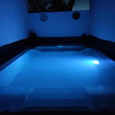 Villa Bali Con Jacuzzi Climatizado Y Piscina Climatizada Con Jacuzzi