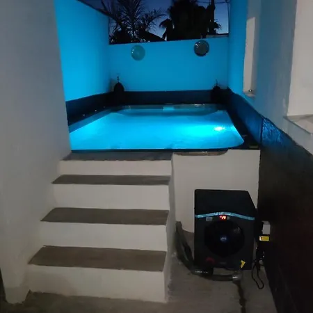 Bali Con Jacuzzi Climatizado Y Piscina Climatizada Con Jacuzzi Villa
