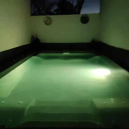 Bali Con Jacuzzi Climatizado Y Piscina Climatizada Con Jacuzzi Villa Chiclana de la Frontera