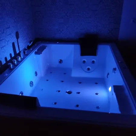 Villa Bali Con Jacuzzi Climatizado Y Piscina Climatizada Con Jacuzzi